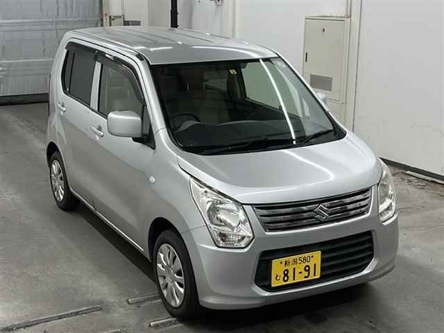 90289 Suzuki Wagon r MH34S 2013 г. (MIRIVE Saitama)